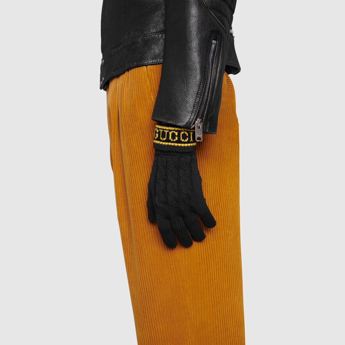 Wool knit gloves with Gucci script - 4