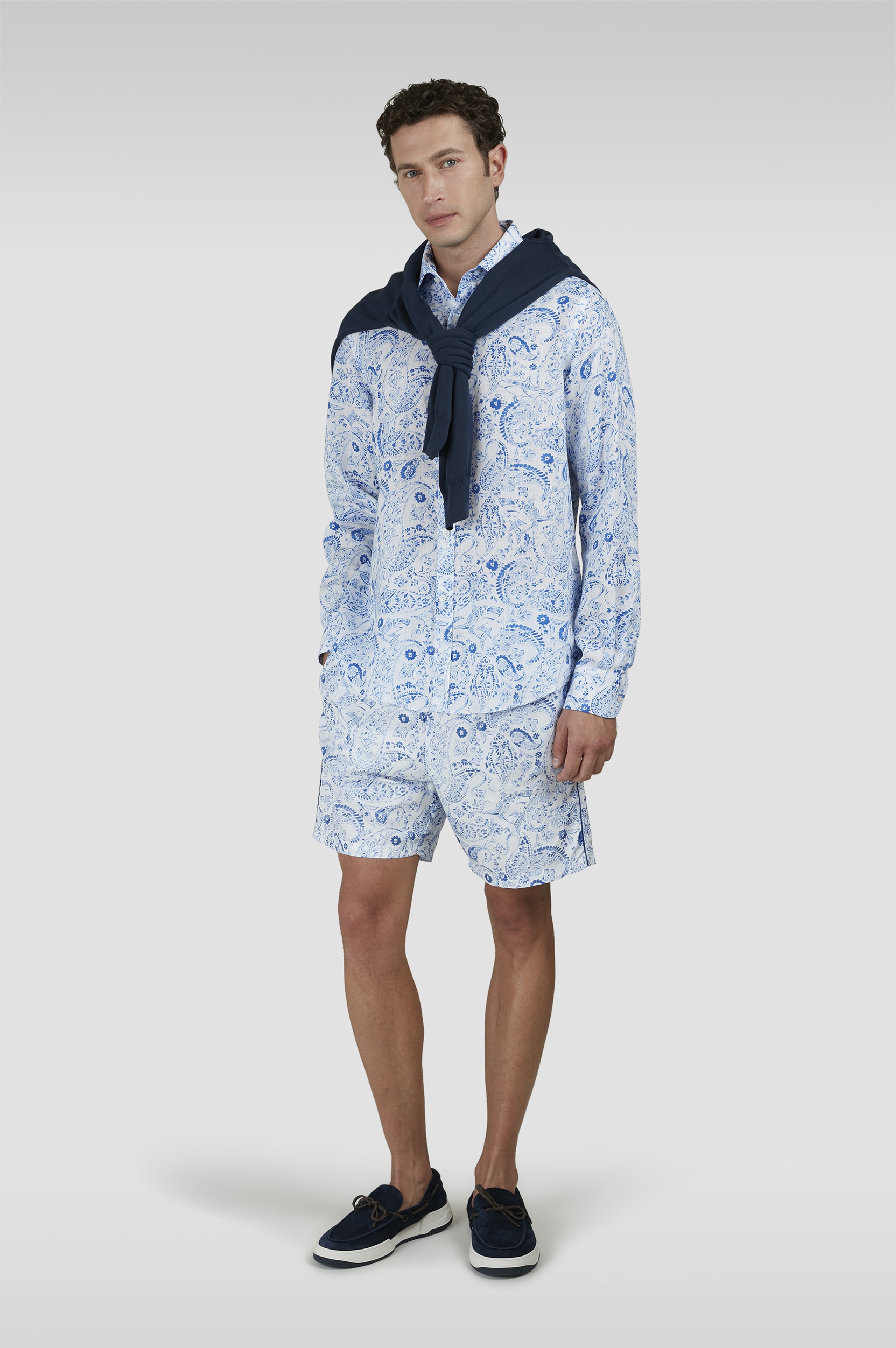 SWIM SHORTS WITH PAISLEY PRINT - 2