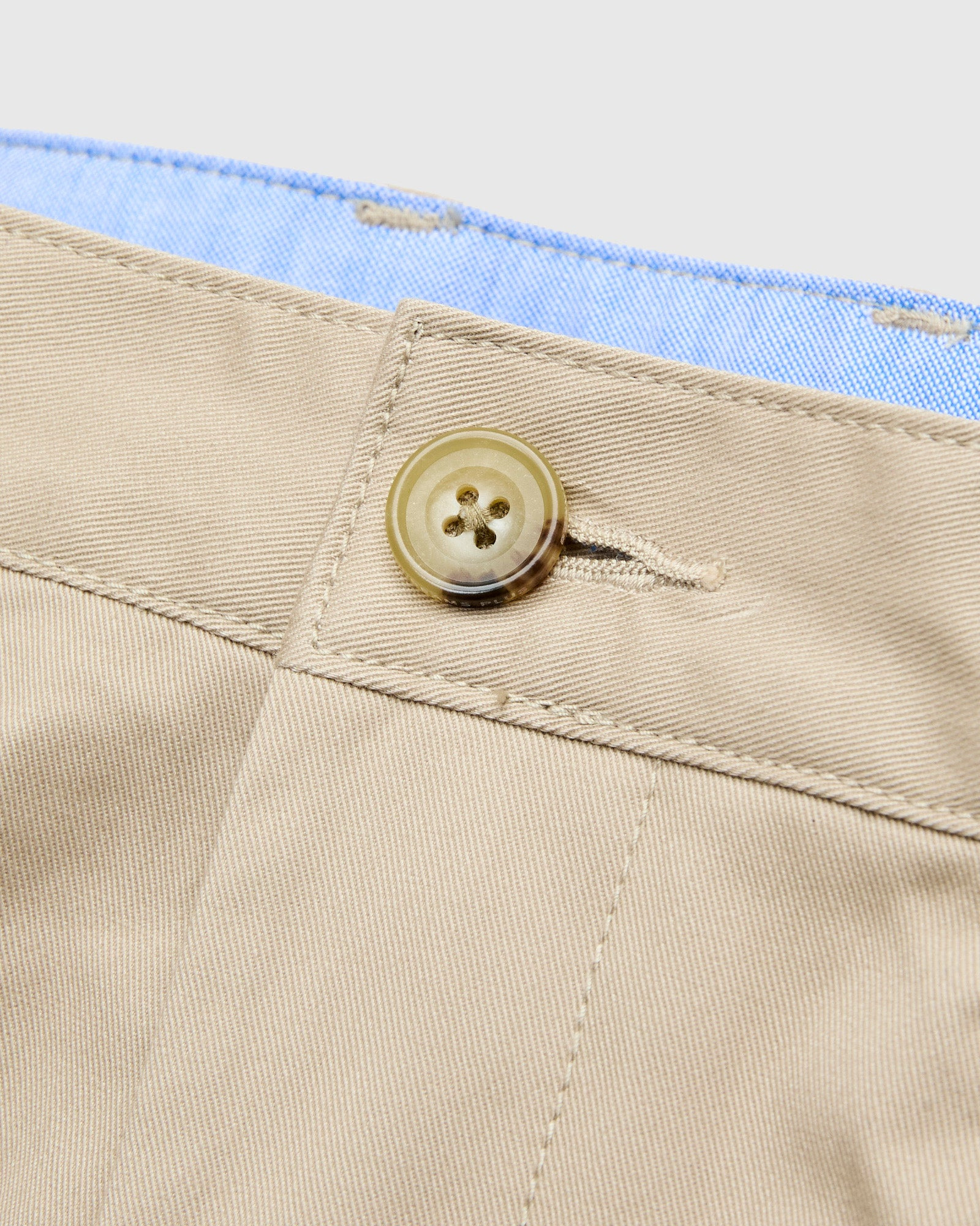 2-Pleat Twill Trousers in Khaki - 5