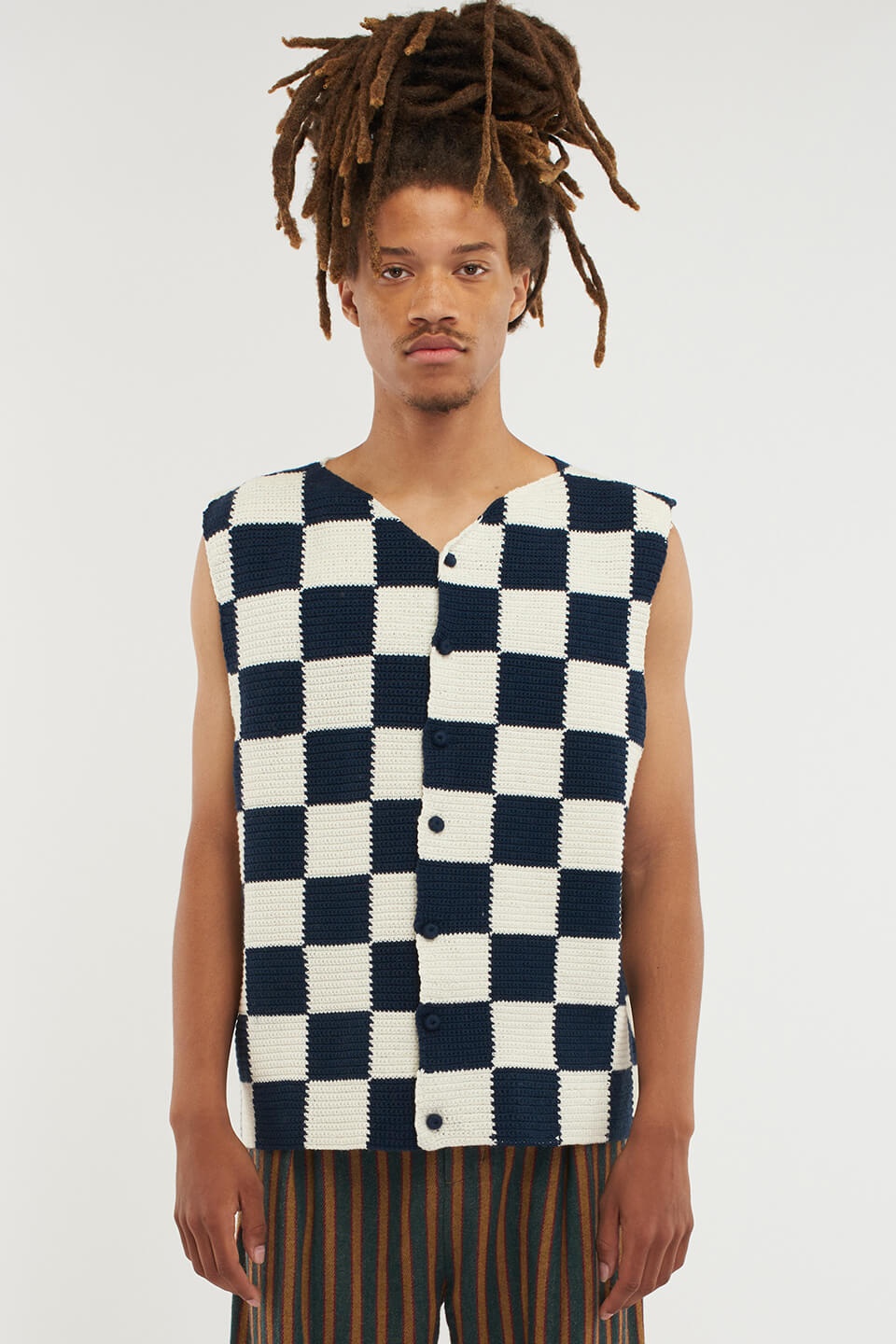 CROCHET CHECKER VEST - 4
