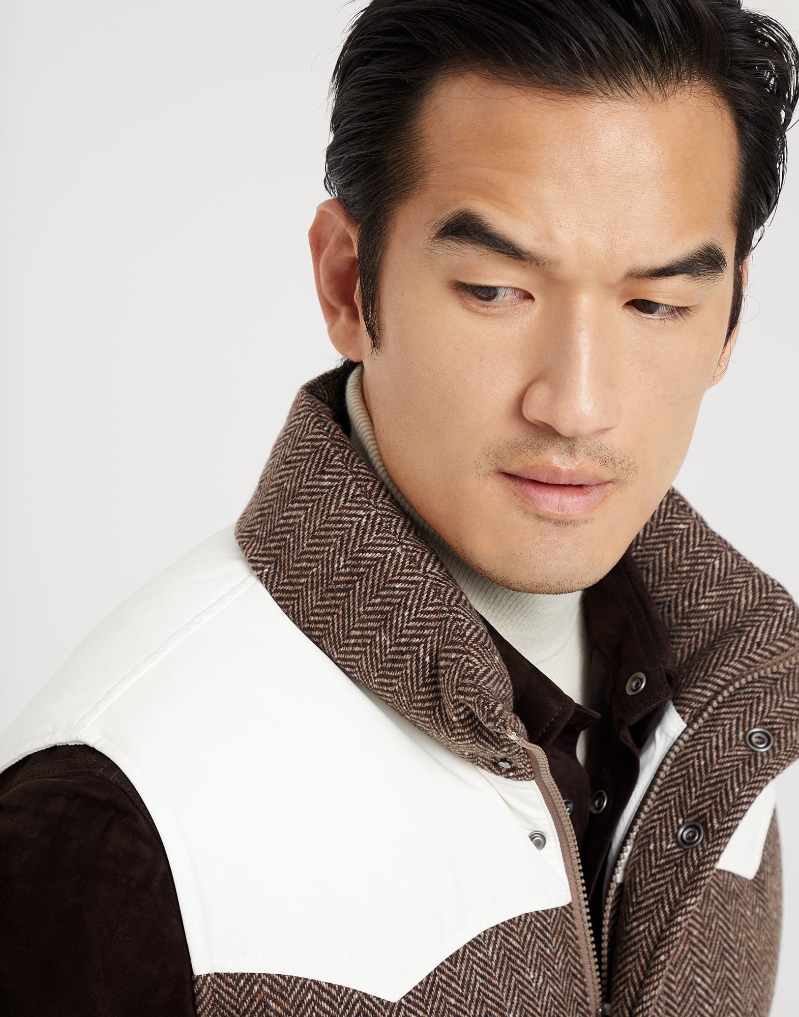 Wool and cashmere chevron paneled down vest - 3