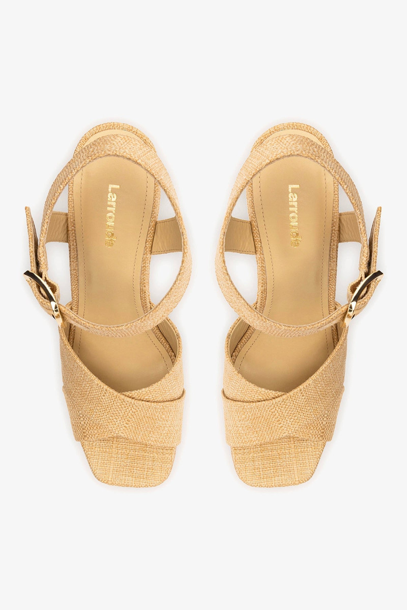 Cher Sandal In Beige Raffia 6