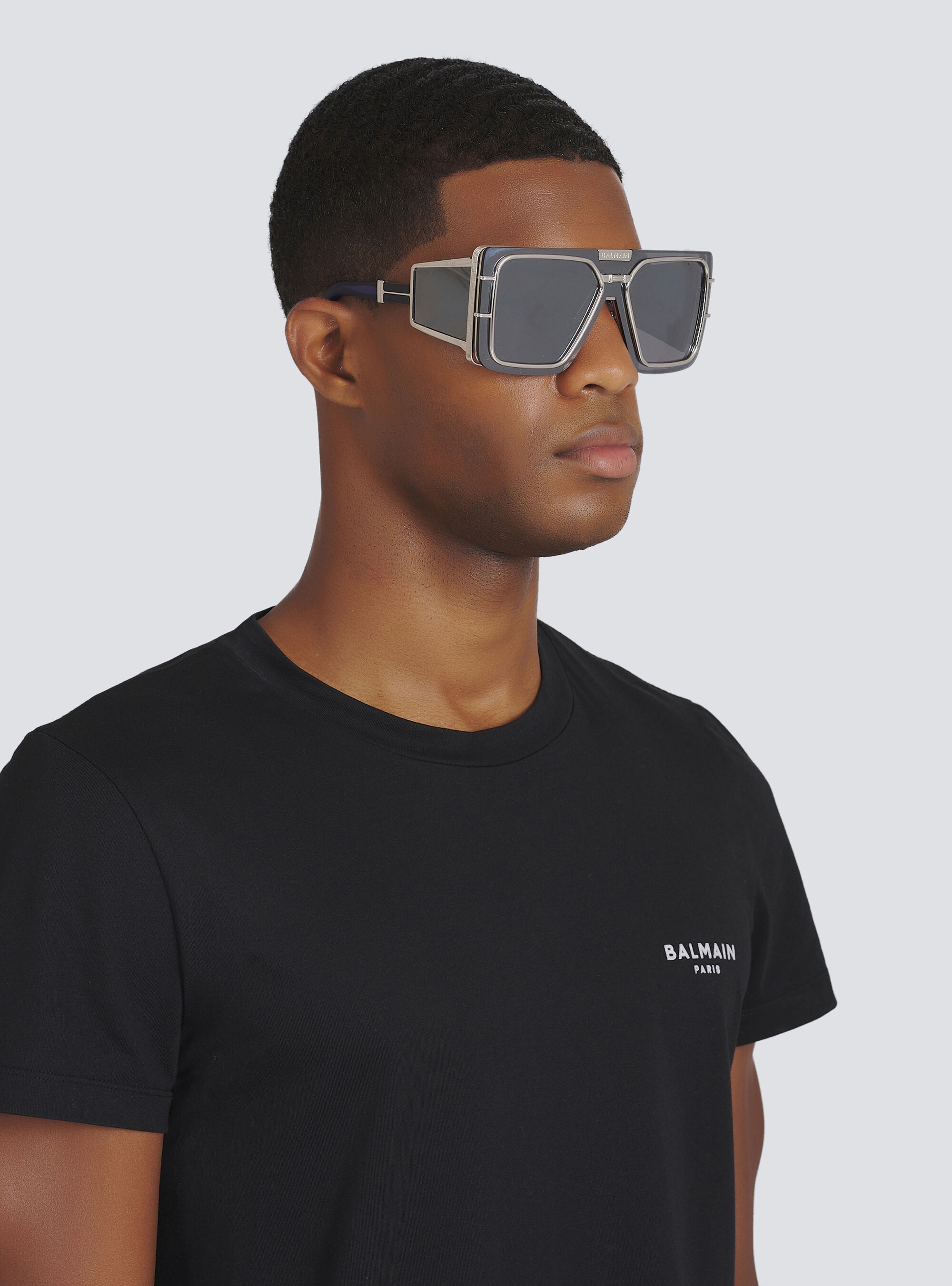 Gold-tone and dark gray titanium shield-shaped Wonder Boy sunglasses - 4