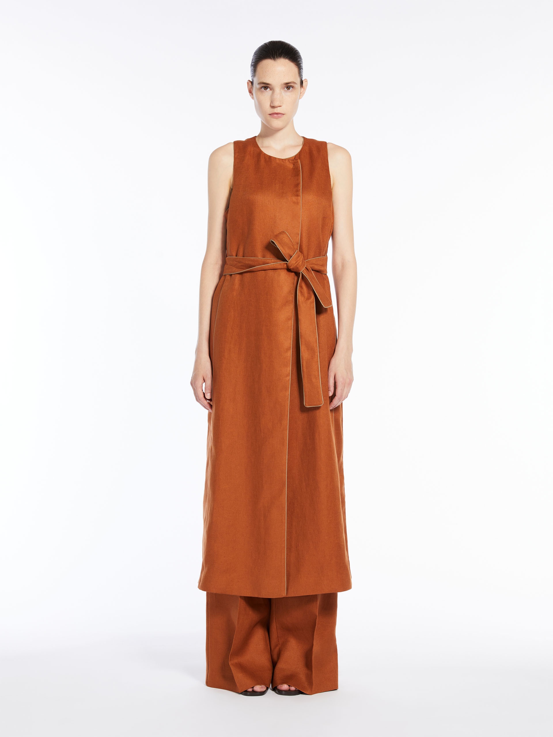アウターその他 MAX MARA Woman Waistcoat Brown 2514731141600 005 MAX MARA: Waistcoat woman - Brown | Max Mara fur coats