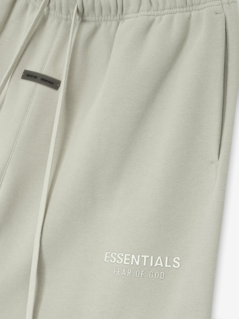 ESSENTIALS Classic Fleece Sweatshort outlook