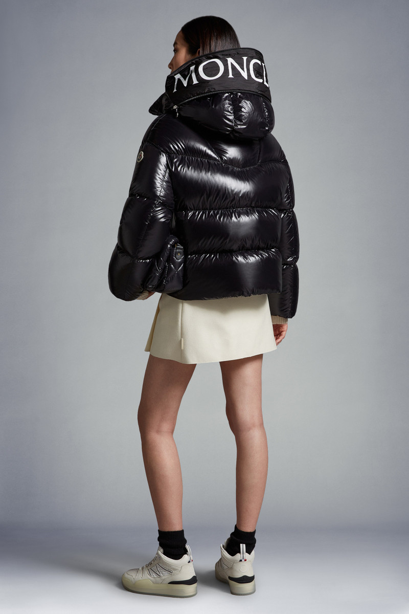 Moncler Huppe Short Down Jacket outlook