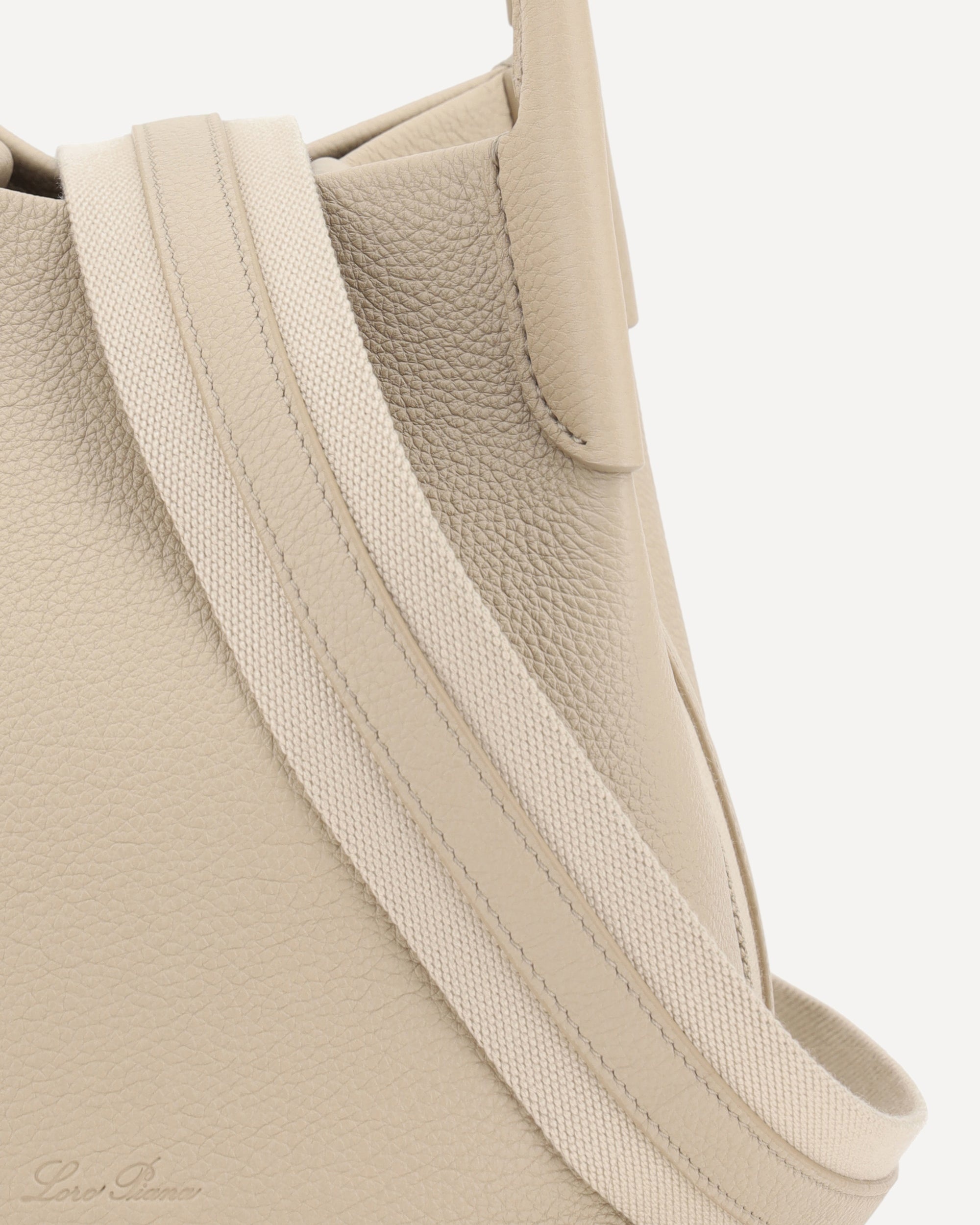 Bale Bucket Bag - 4