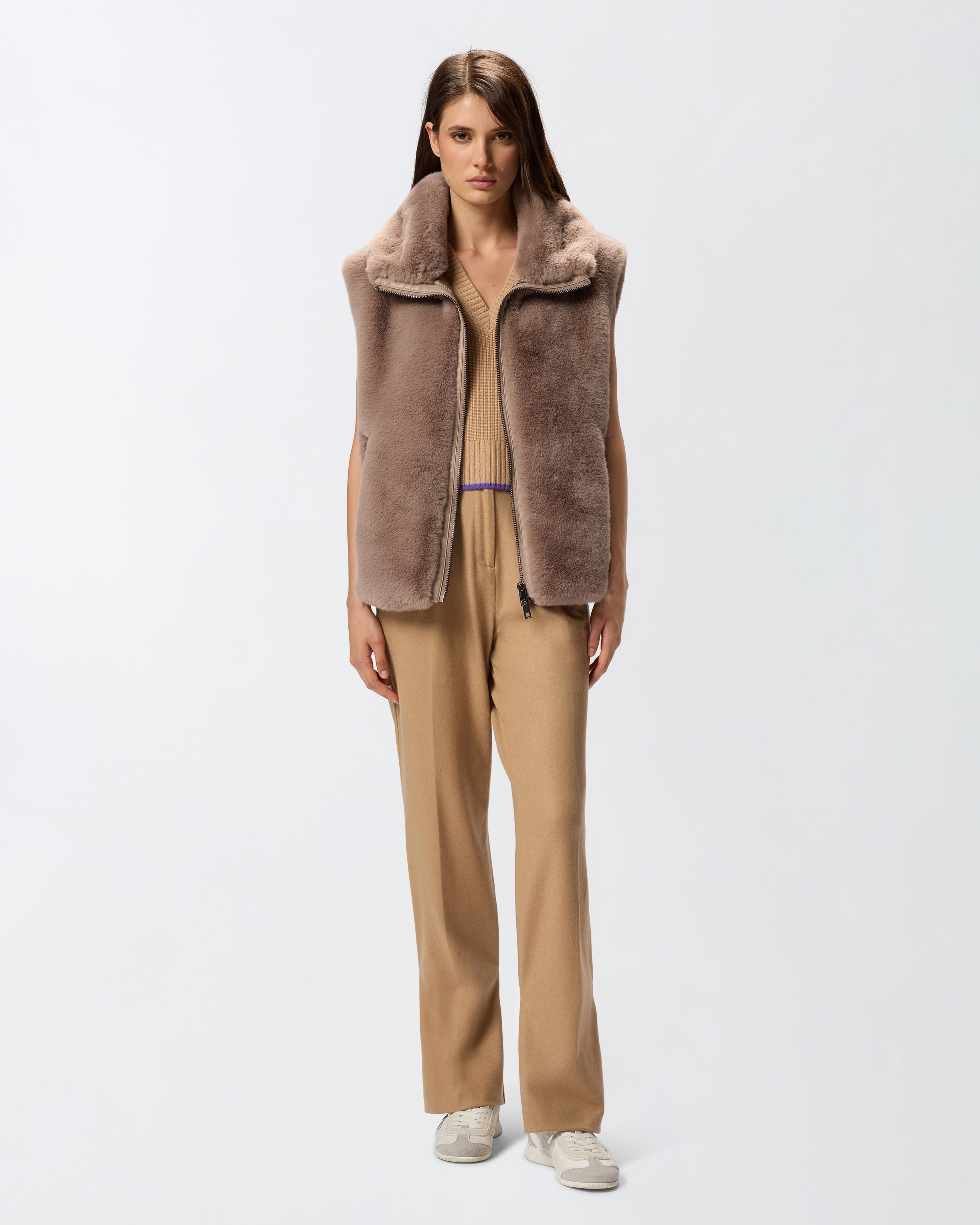 FAUX FUR GILET WITH ZIP - 3