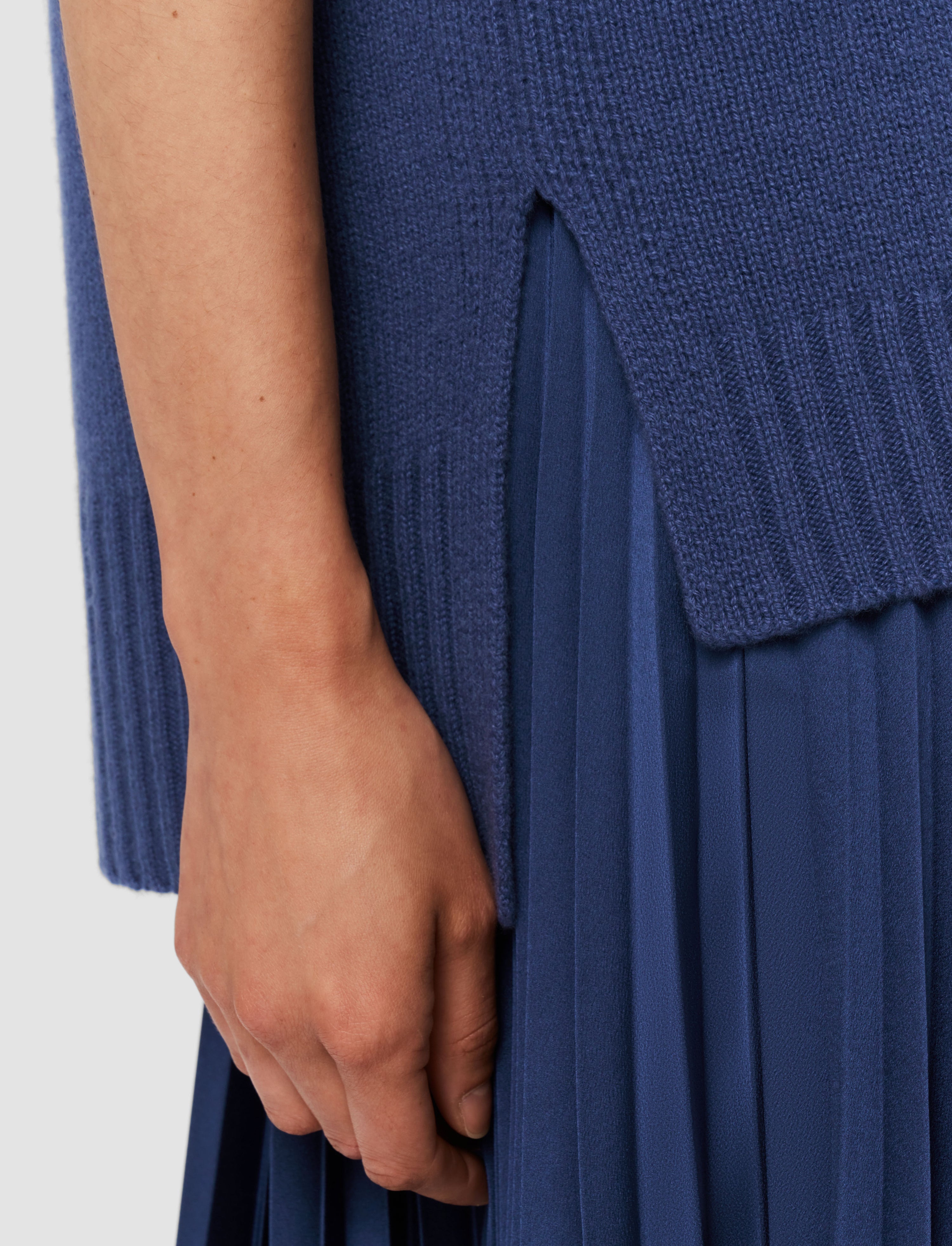 Open Cashmere Vest - 7