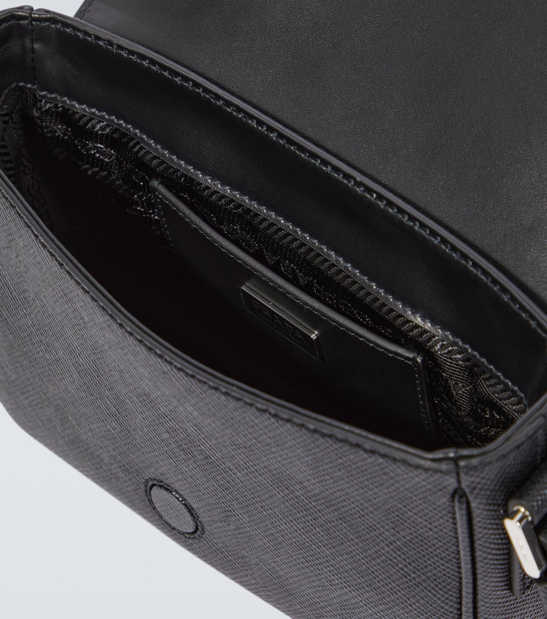 Logo saffiano leather shoulder bag - 4
