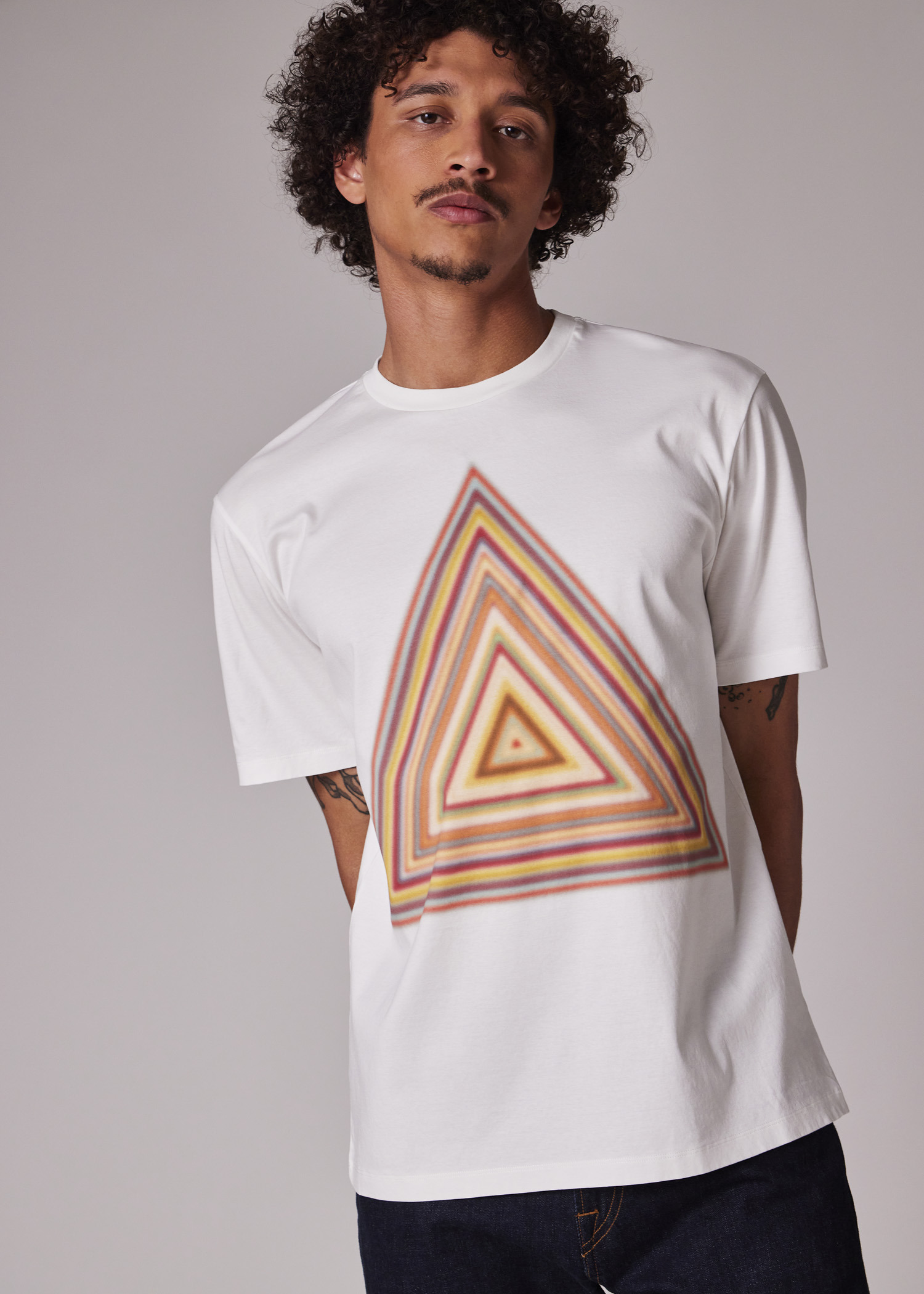 White 'Signature Stripe Triangle' Print T-Shirt - 5