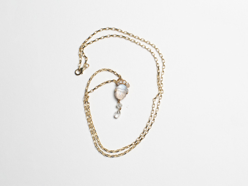 MOONSTONE DIAMOND PENDANT IN 18kt GOLD 3