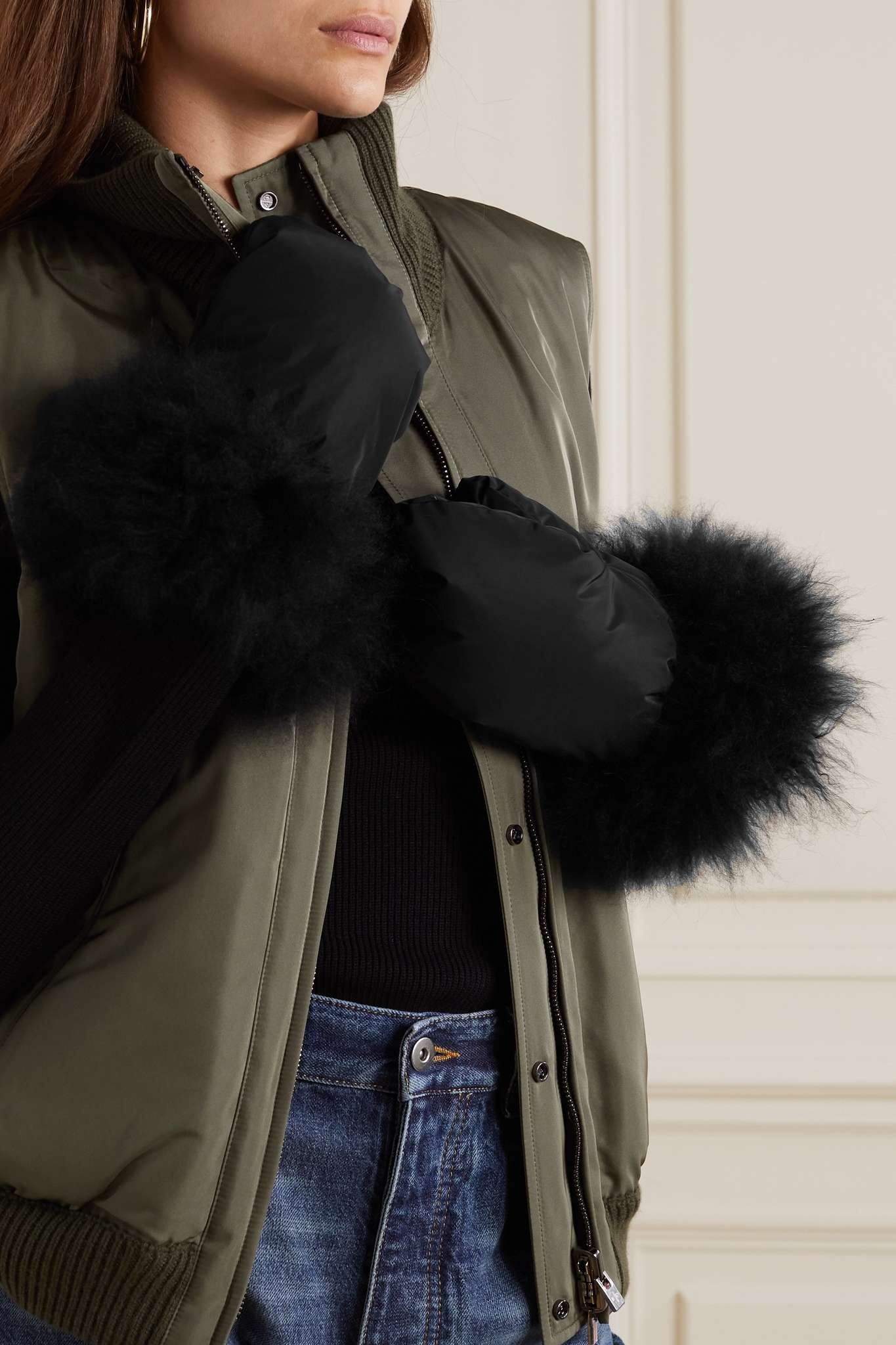 Shearling-trimmed padded shell mittens - 2