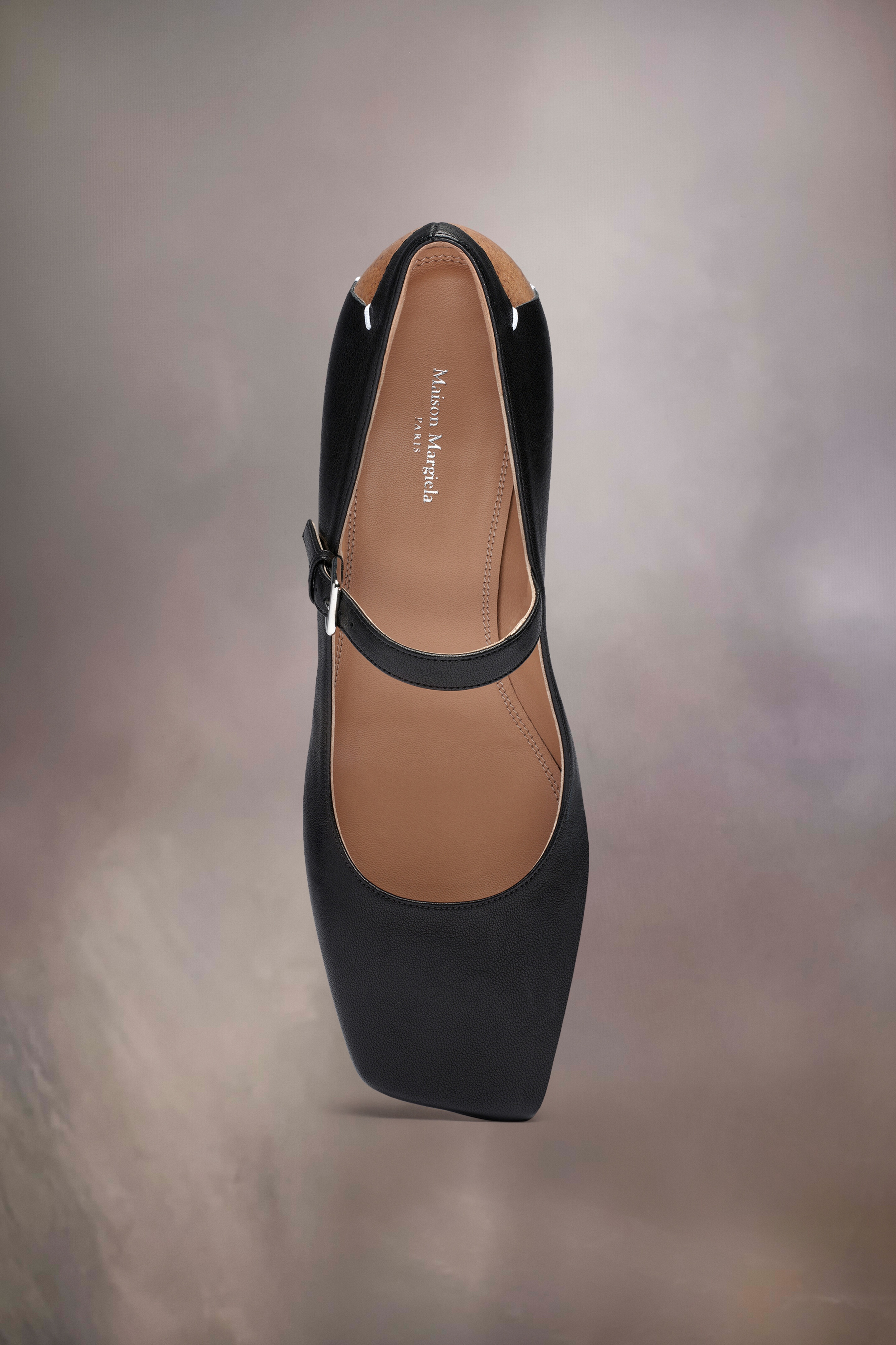 Maison Margiela Four stitches décortiqué Mary-Janes | REVERSIBLE