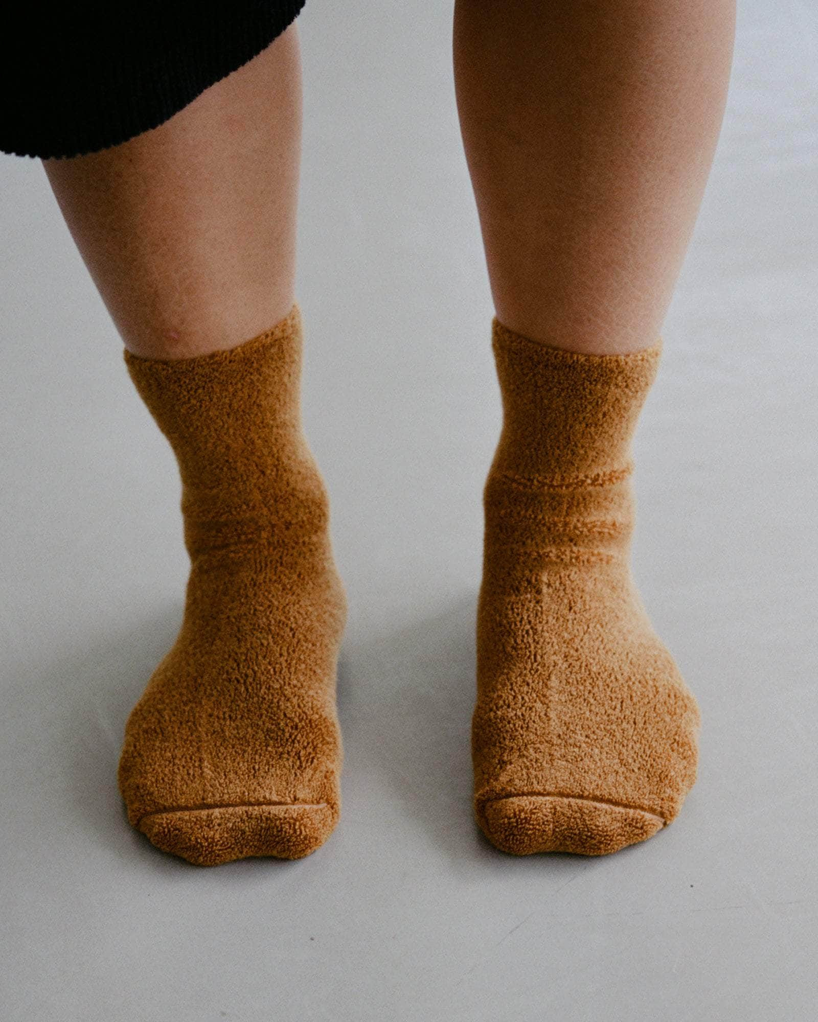 Buckle Overankle Socks - Textured Organic Cotton - 1