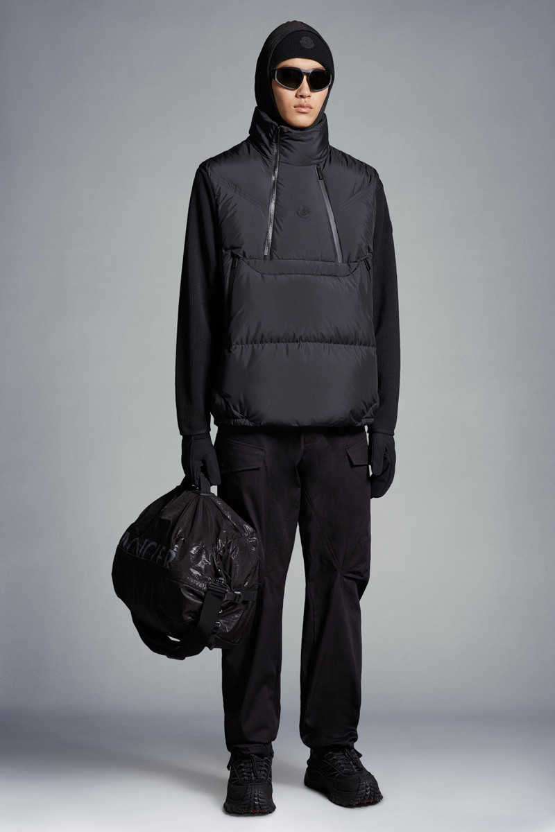 Moncler Aire Down Vest outlook