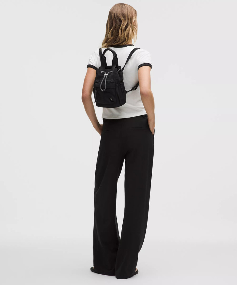 lululemon Convertible Drawstring Bucket Bag Mini 5L outlook