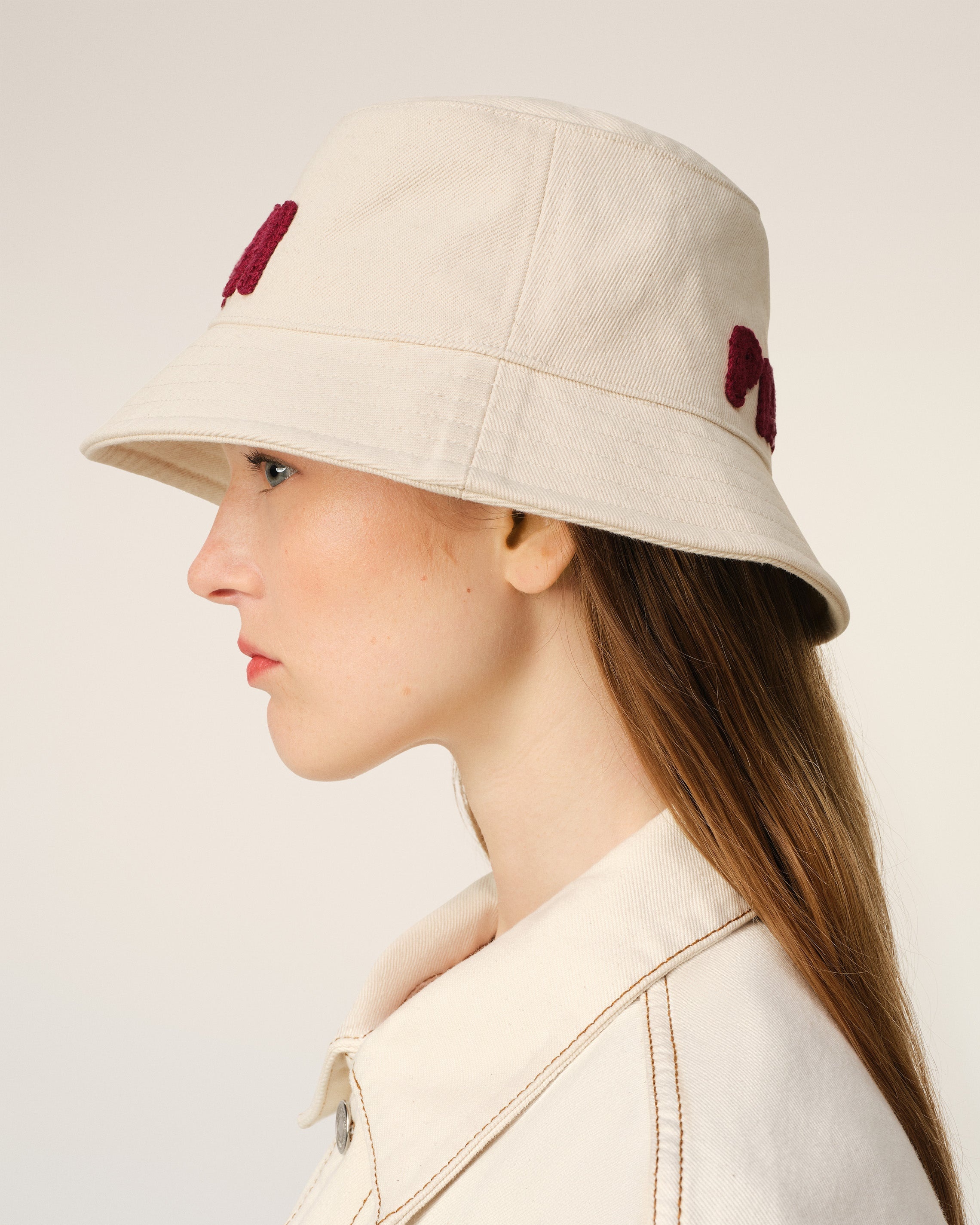 BEIGE COTTON AMI PARIS PATCH BUCKET HAT - 5