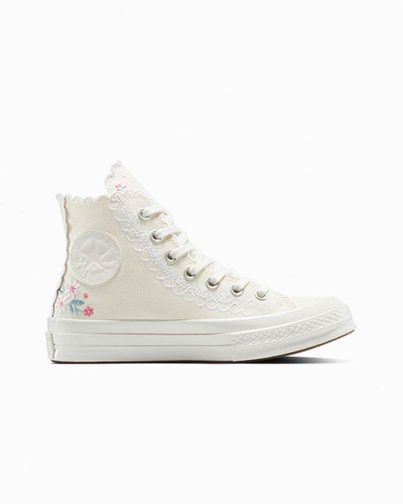 Chuck 70 Embroidered 1