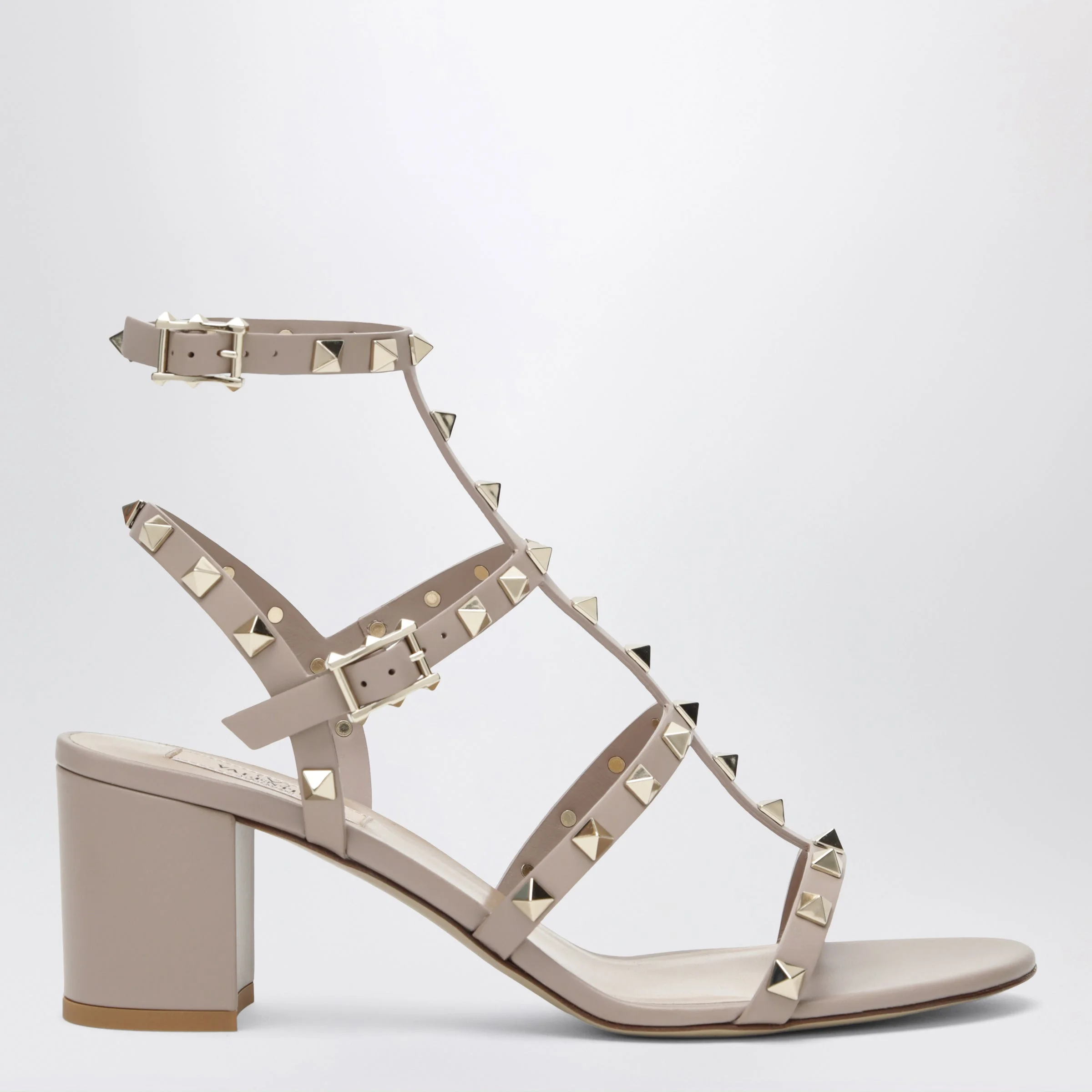 Rockstud sandals with blush-colored straps - 1