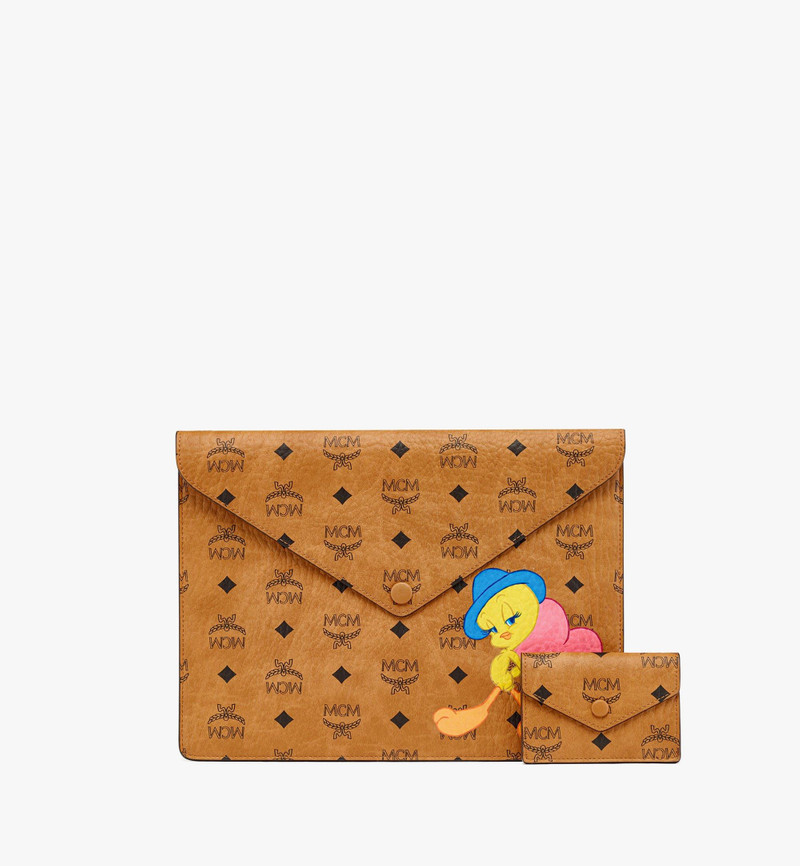 Tweety Valentine’s Day Clutch in Visetos 1