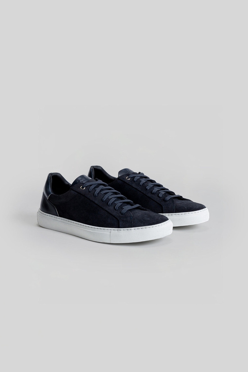 ROBERT BARAKETT Huberto Sneaker outlook