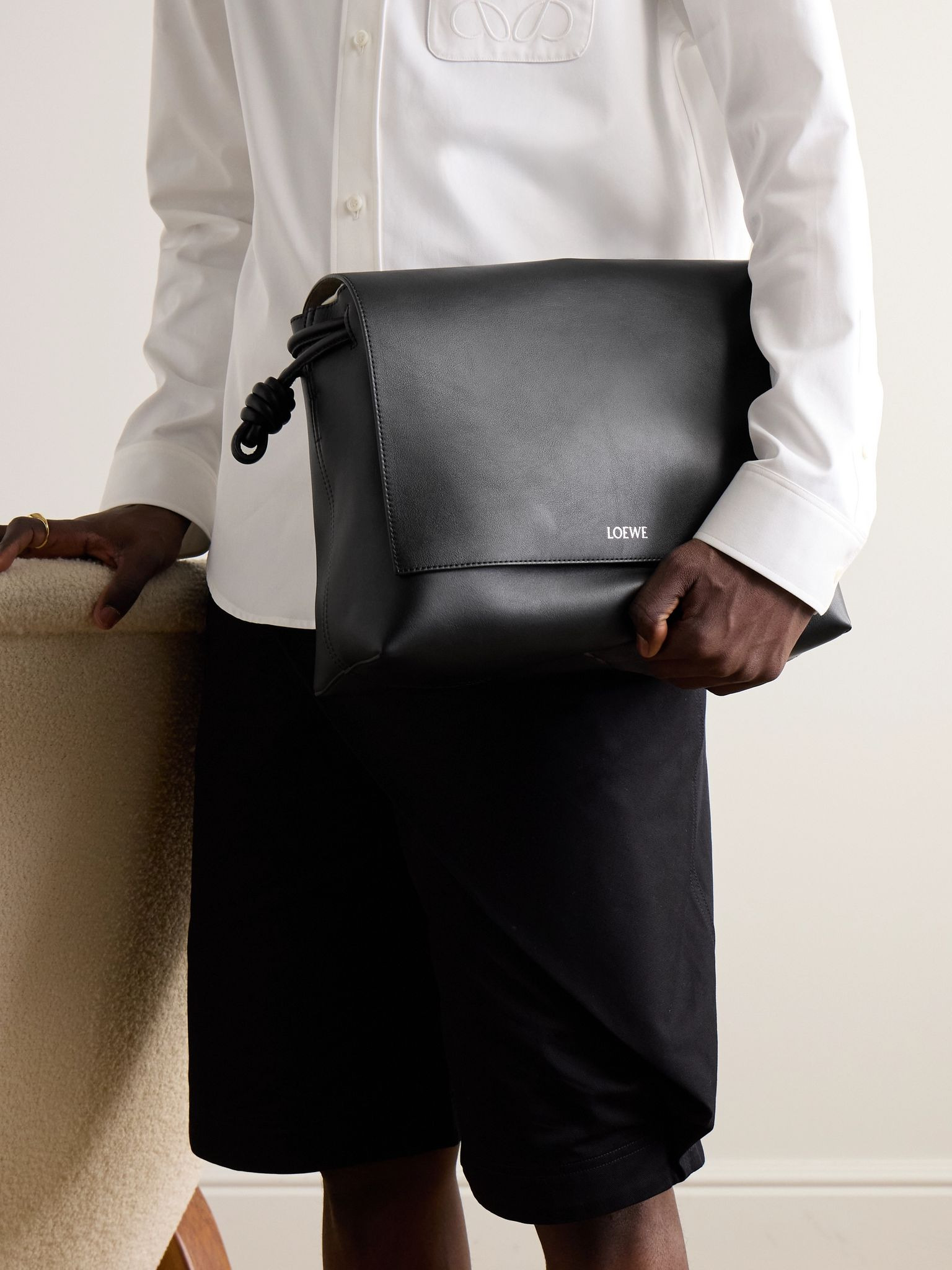 Flamenco Leather Messenger Bag Black - 2