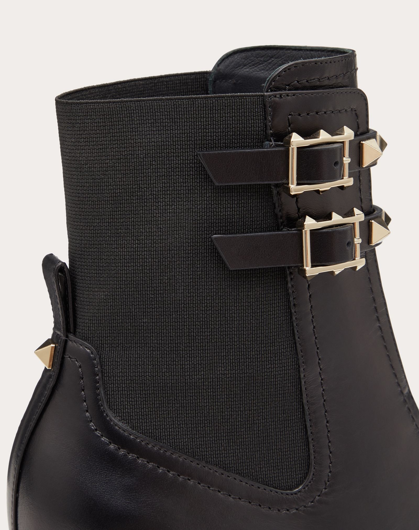 Rockstud Calfskin Ankle Boot 70 mm - 5