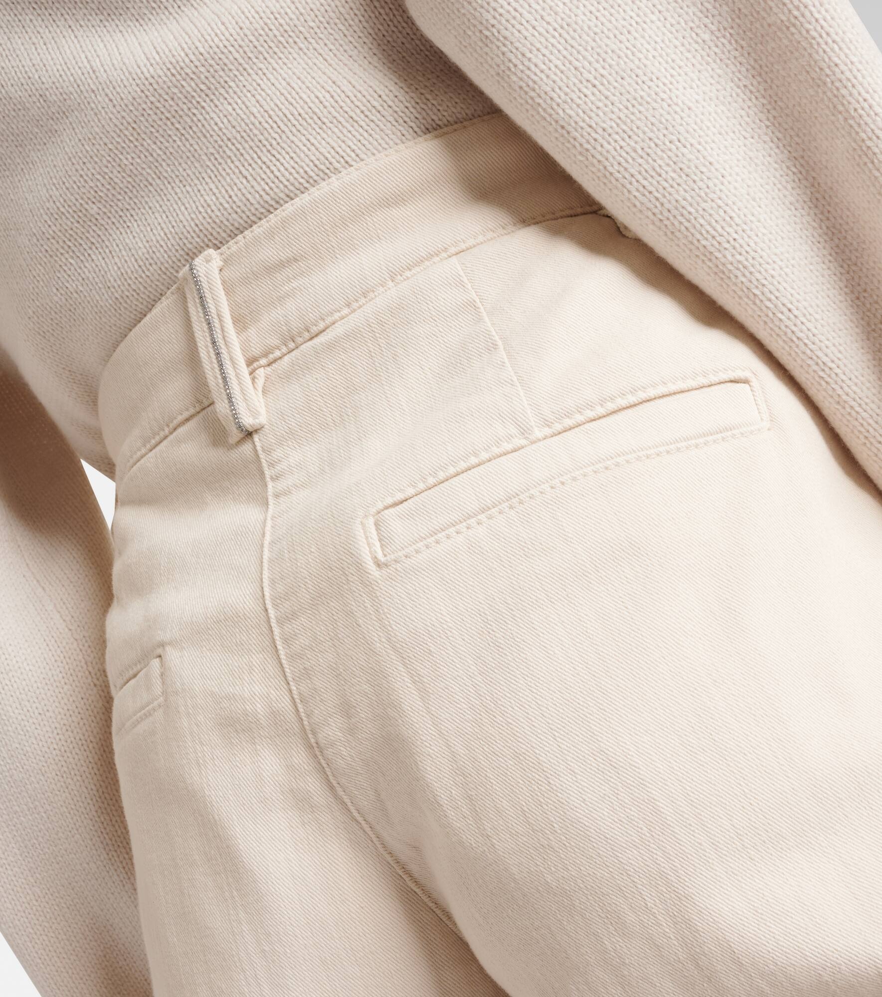 Mid-rise straight jeans - 4