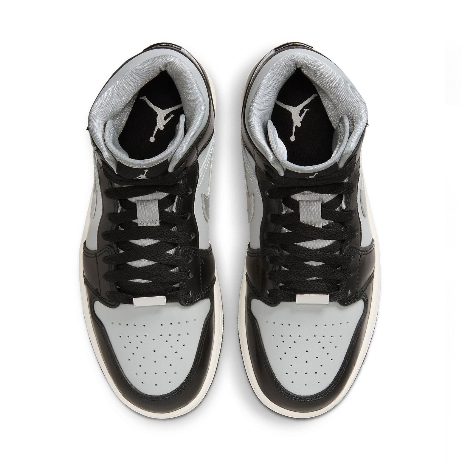 (WMNS) Air Jordan 1 Mid SE 'Black Chrome' FB9892-002 - 4