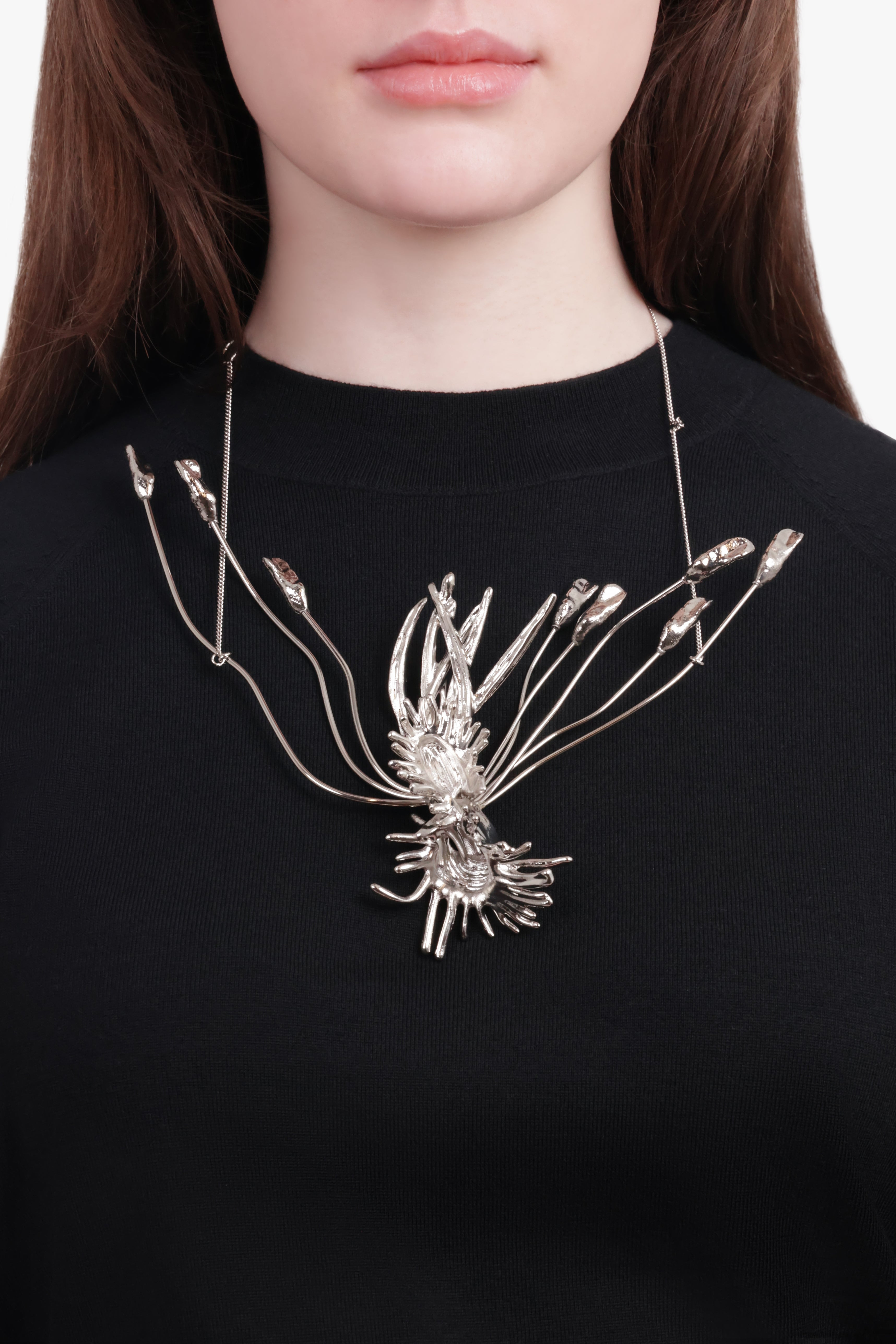 FLORAL DETAIL 3D NECKLACE | SILVER - 3