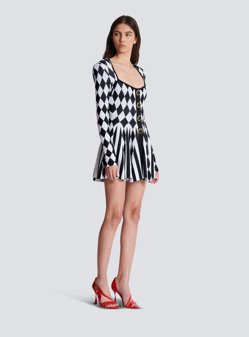 Diamond jacquard flared knit dress 3