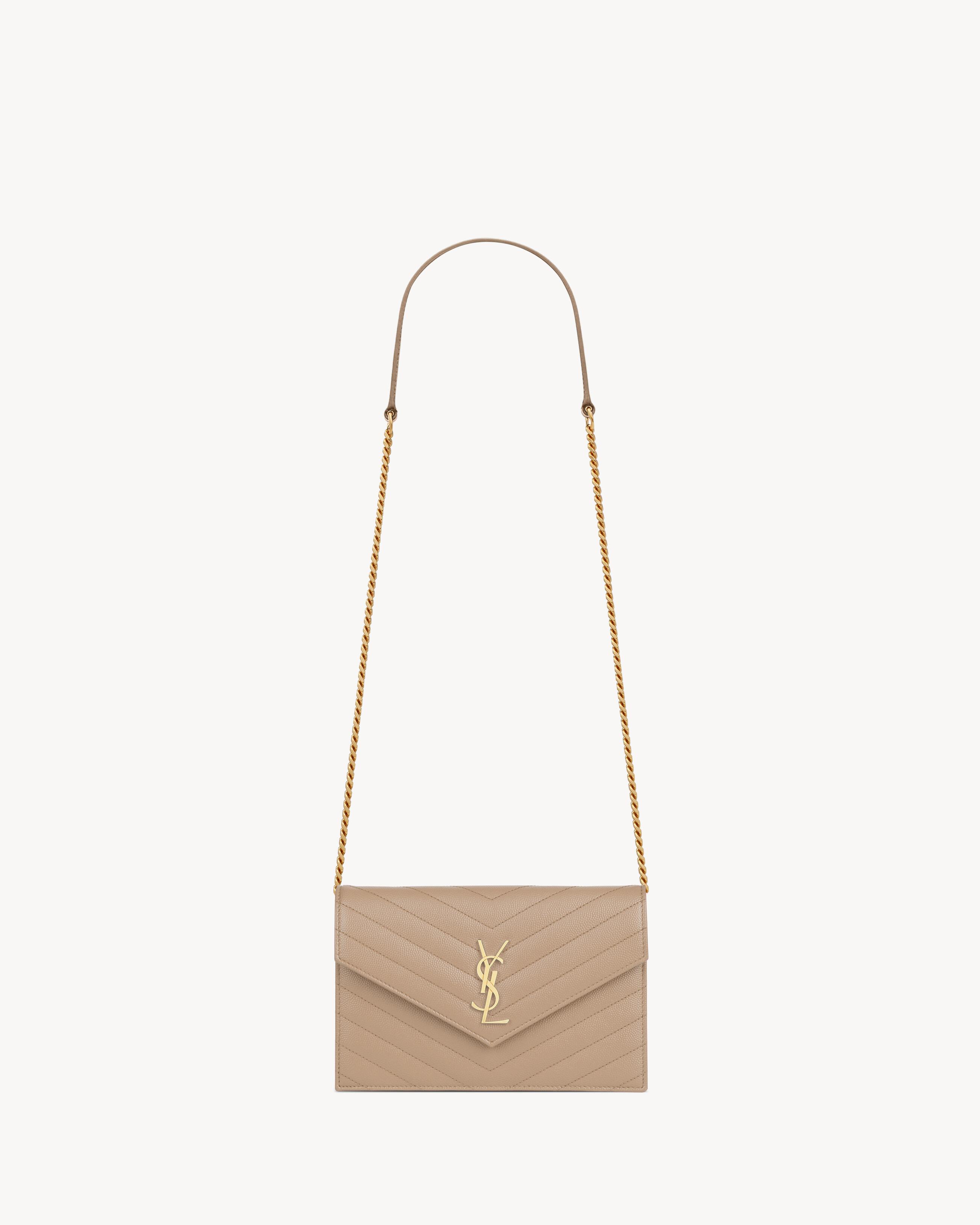CASSANDRE ENVELOPE CHAIN WALLET IN GRAIN DE POUDRE LEATHER - 1