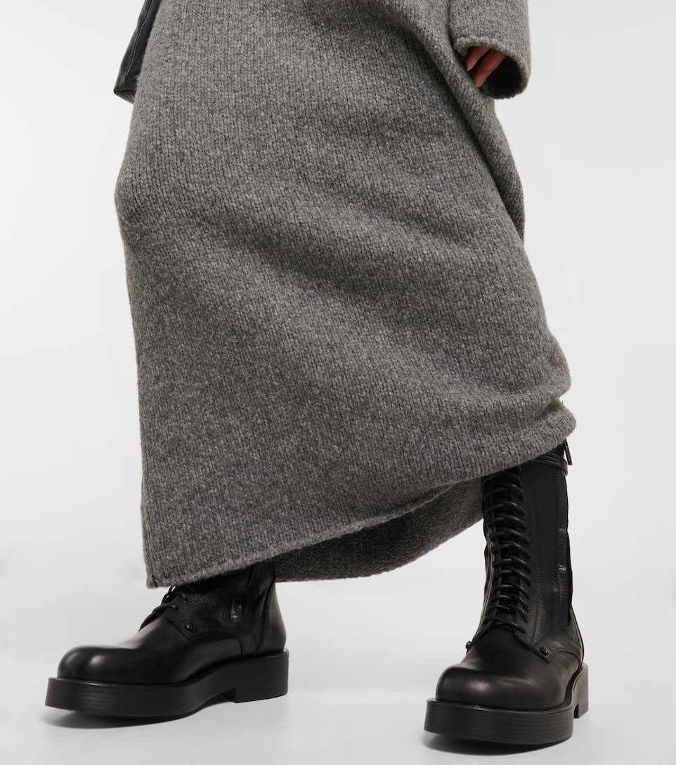 ショートブーツ・ブーティ Maxim Ankle Boots in Black Leather Ann Demeulemeester Maxim lace-up leather boots | REVERSIBLE