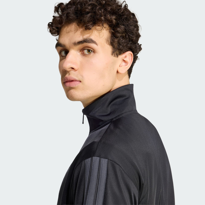 Liverpool FC DNA Track Top 5