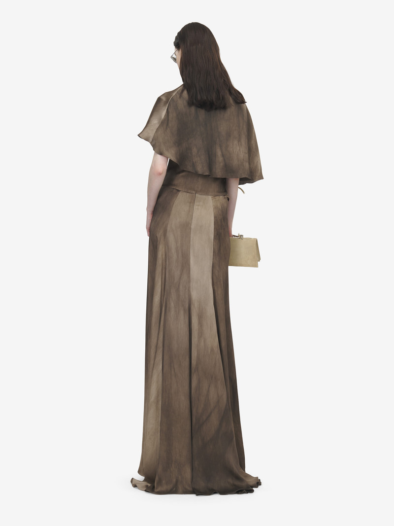 Asymmetric Cape 4