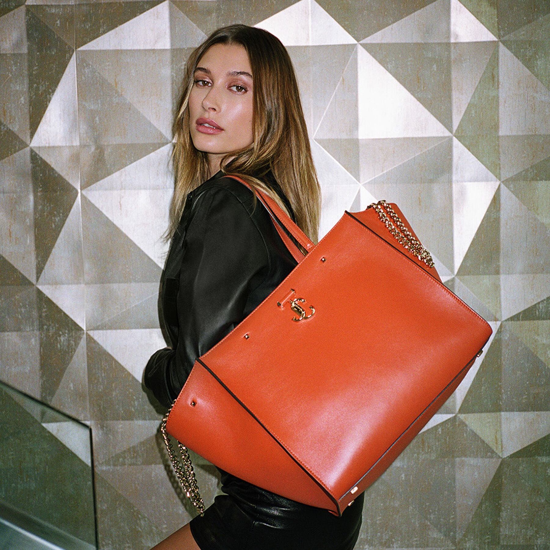 Varenne Tote Bag
Dark Amber Orange Fine Shiny Calf Leather Tote Bag with Light Gold JC Emblem - 9
