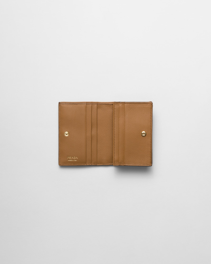 Prada Small leather wallet outlook