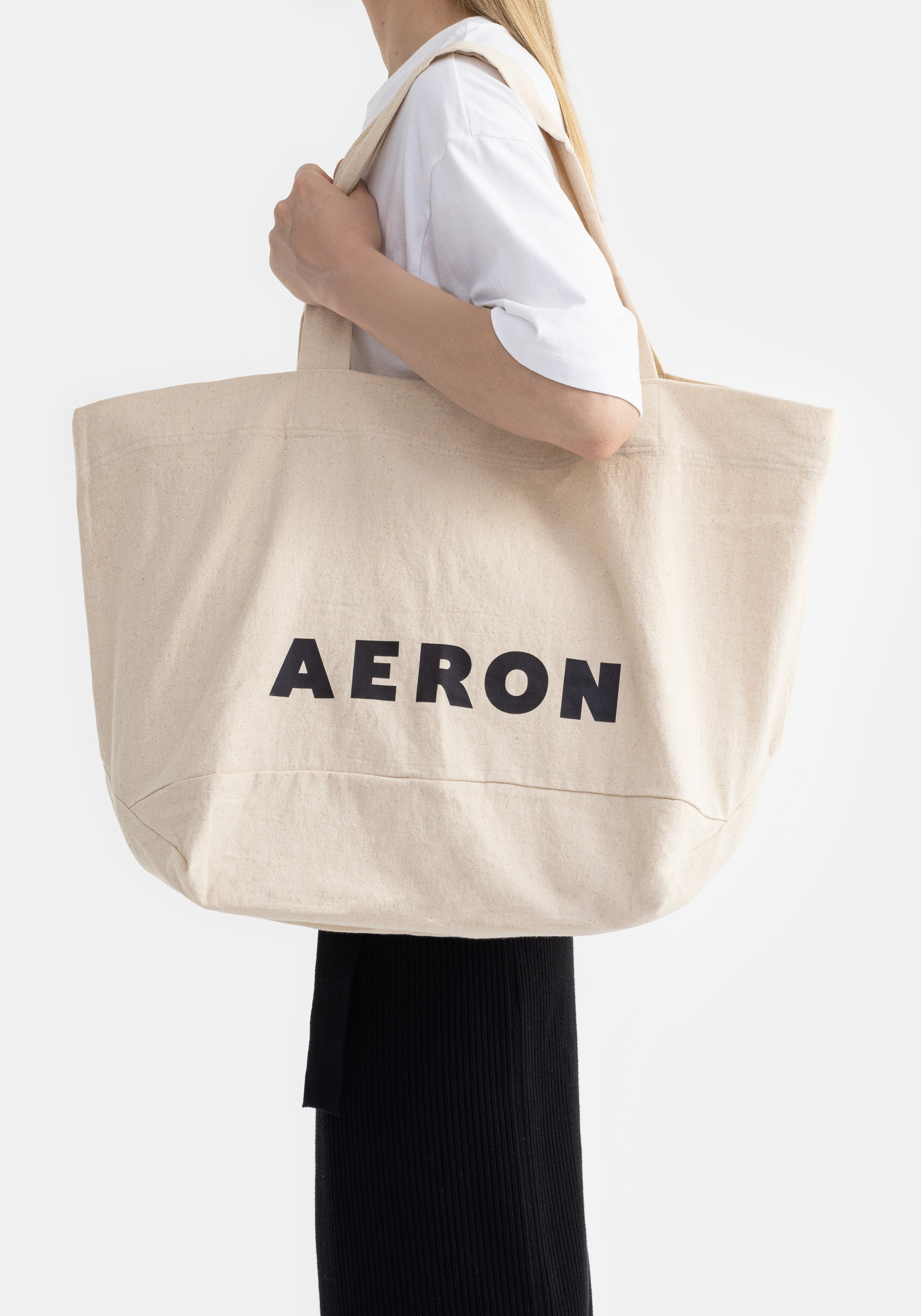 ESTHER
Oversized canvas tote bag - 2