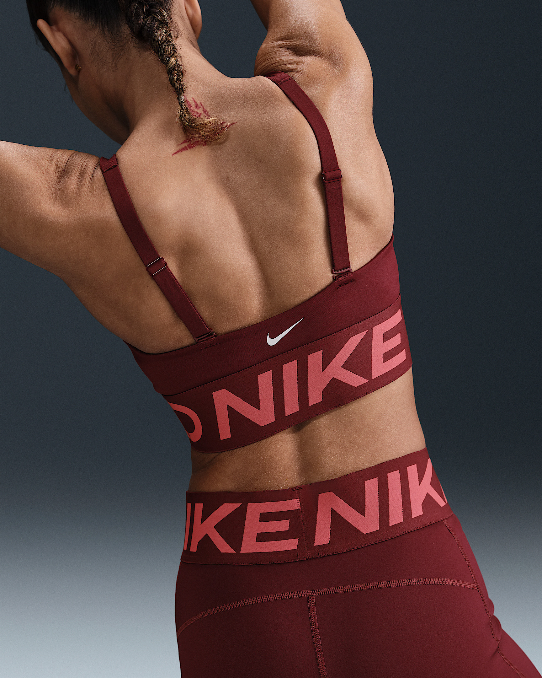 Nike Pro Indy Plunge Women's Medium-Support Padded Sports Bra - 2