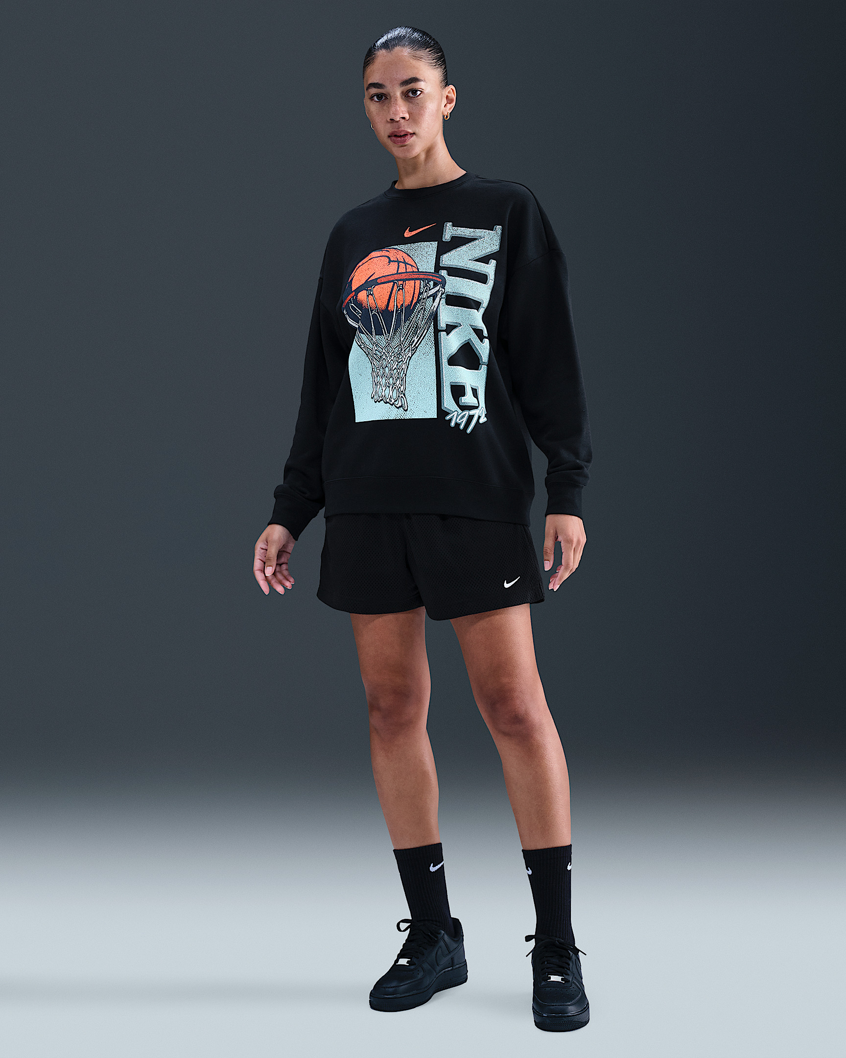 Nike Club Women's Fleece Loose Crew - 4