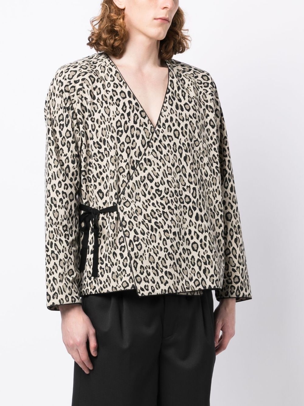 leopard-print V-neck shirt - 3