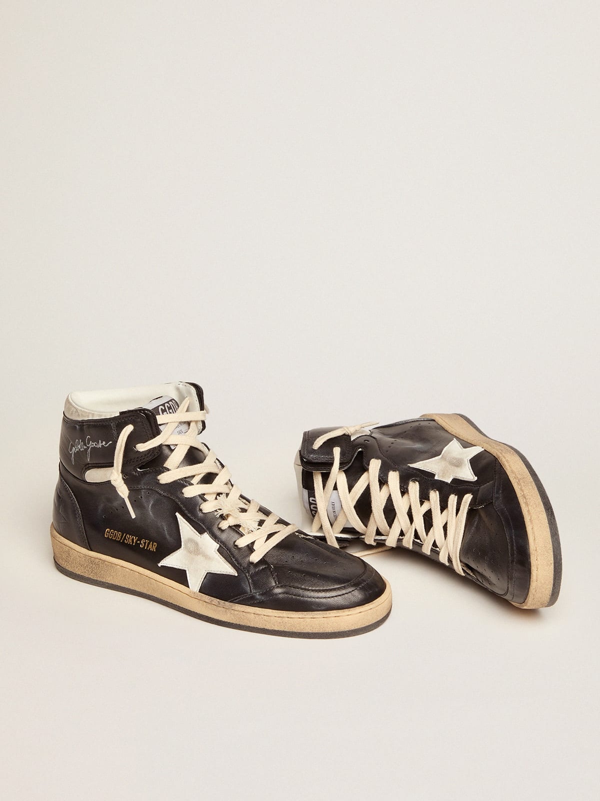 Golden Goose Sky-Star sneakers in black nappa leather with white nappa-leather  star | REVERSIBLE