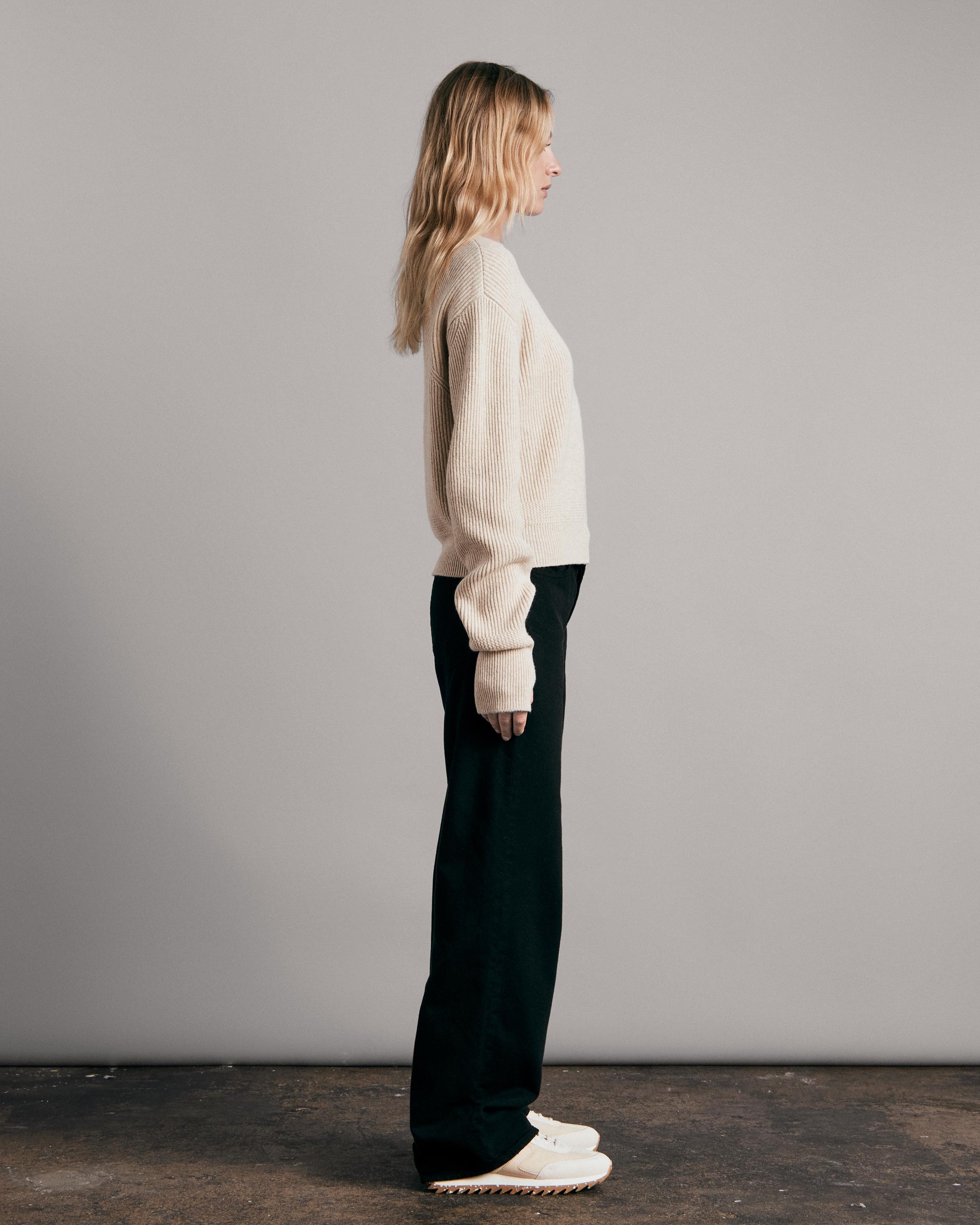 Nancy Wool Crew
Classic Fit Top - 4