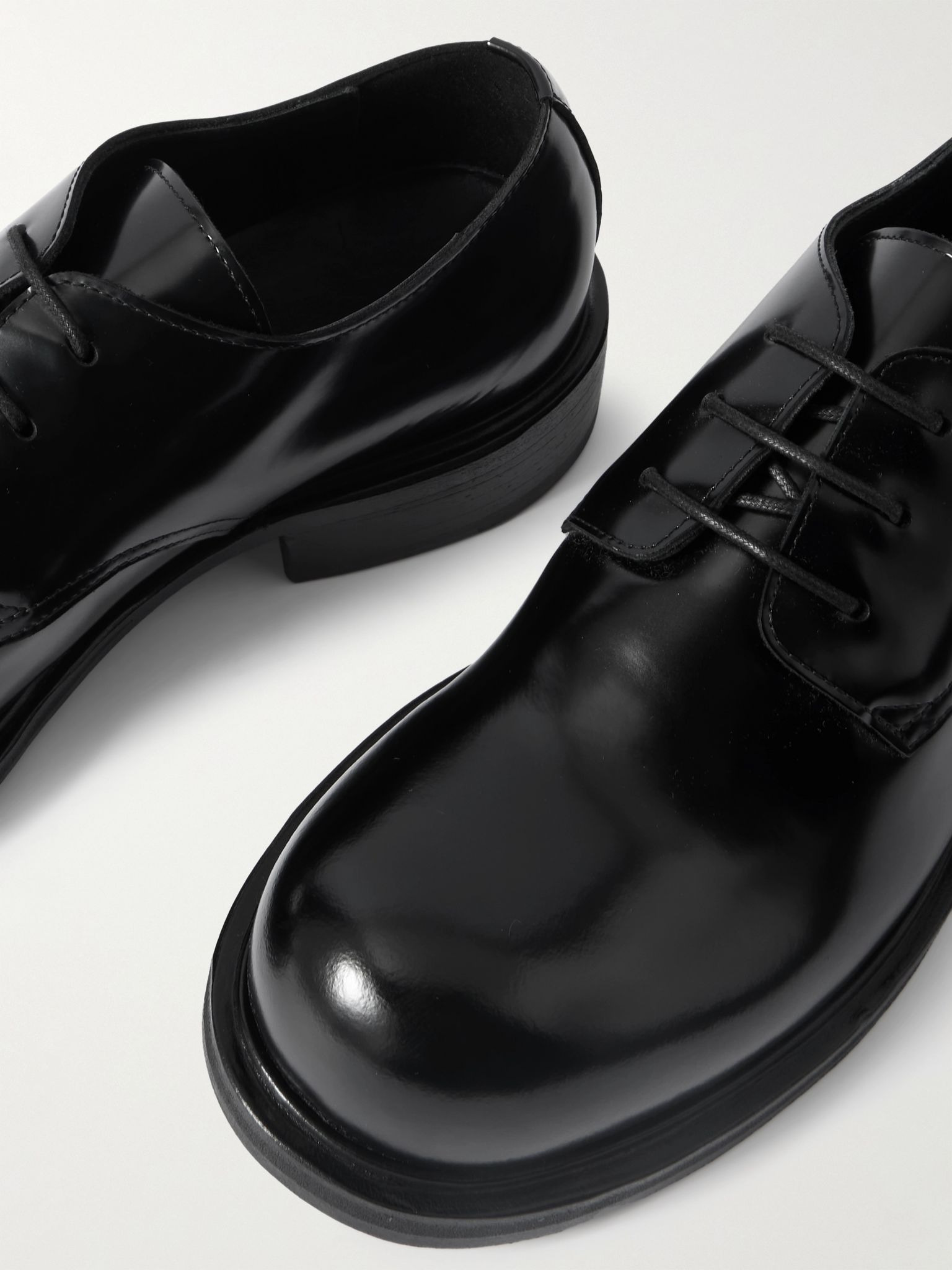 Glossed-Leather Derby Shoes Black - 5
