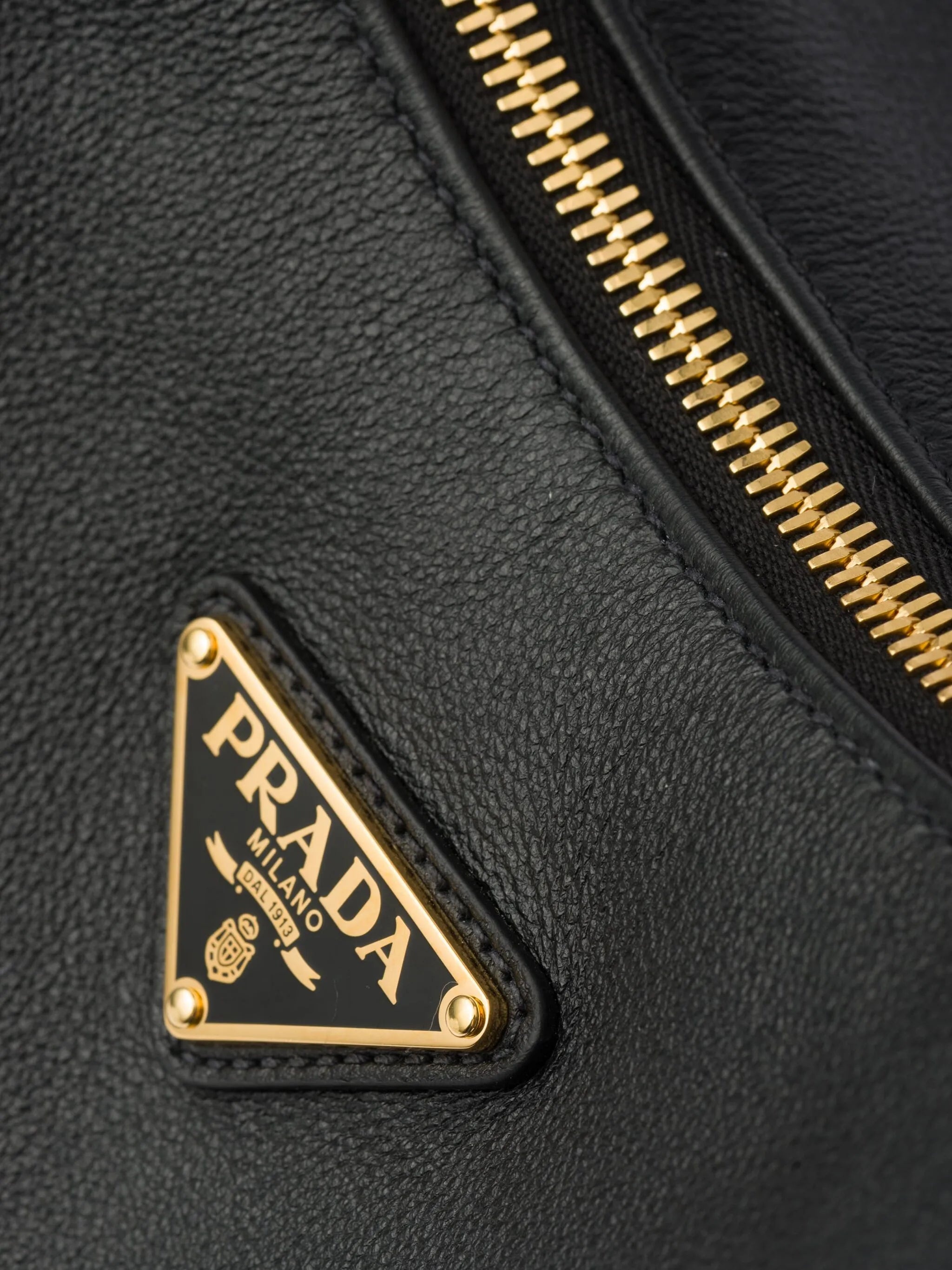 Large Logo-plaque Leather Shoulder Bag - 5