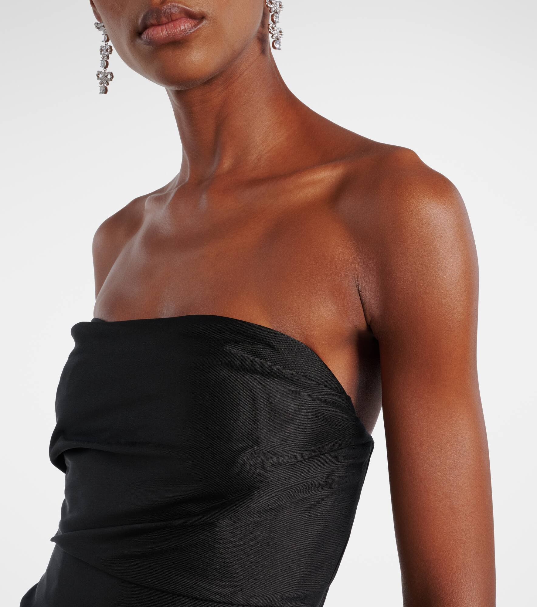 Draped off-shoulder corset gown - 4