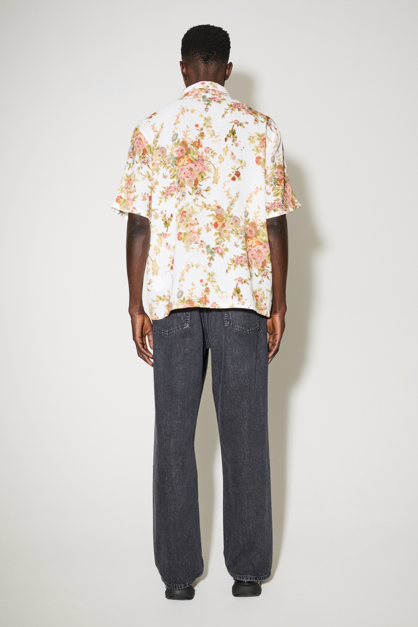 Elder Shirt Shortsleeve White Floral Tapestry Print - 5