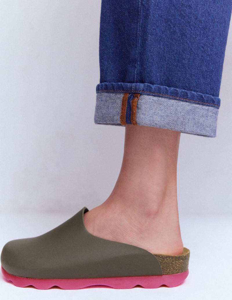 BODEN Lyla Colour Block Clogs-Khaki/Pink outlook