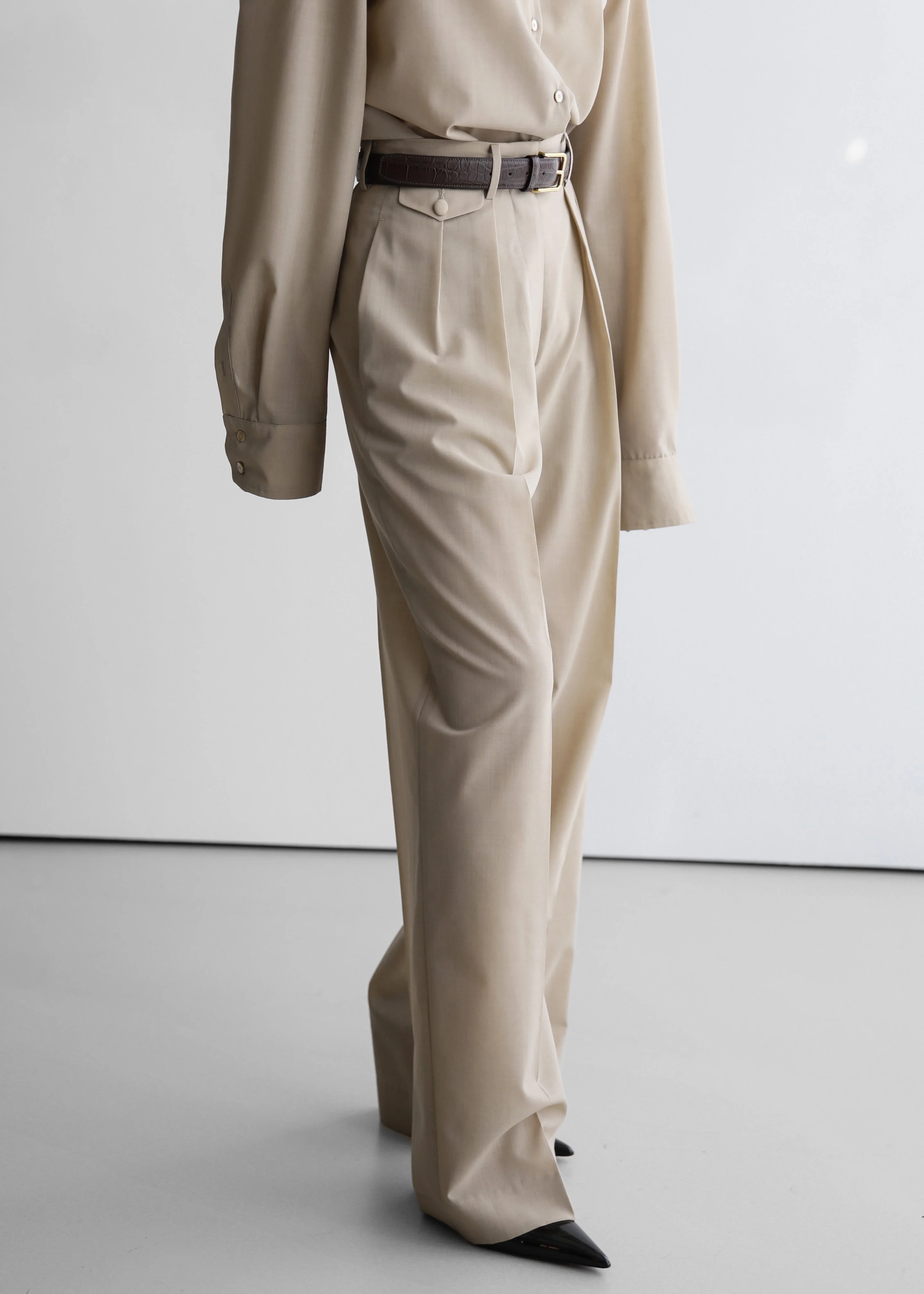Meslay Sheer Pleated Trousers - Beige - 1